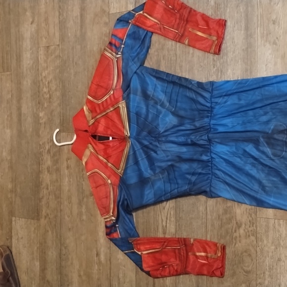 Captain Marvel costume - Picture 6 of 17